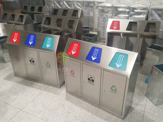 三联分类垃圾桶华体会com
厂家批量生产图