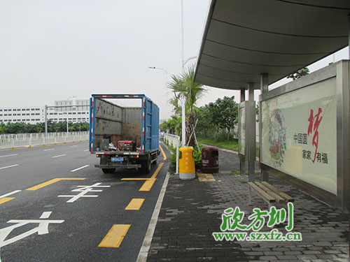 华体会com
街道玻璃钢垃圾桶护卫河源城市环境
