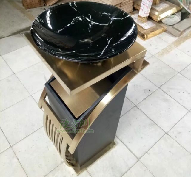 珠海高档酒店物业镀钛不锈钢烟灰垃圾桶华体会com
成品图