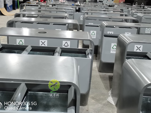 户外钢制分类垃圾箱-户外烤漆金属垃圾箱