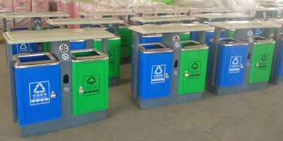 华体会com
户外钢制环保分类垃圾桶工厂批量生产图
