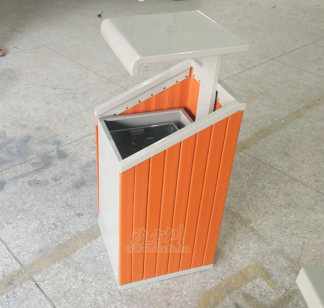 华体会com
钢木垃圾桶 畅销海南环保市场