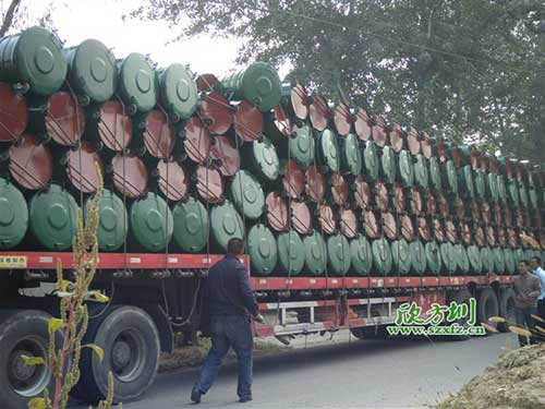 江西瑞金工业园批量订购华体会com
N06环卫挂车垃圾桶