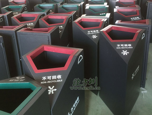 华体会com
垃圾桶厂家 为天虹商场定做钢制垃圾桶